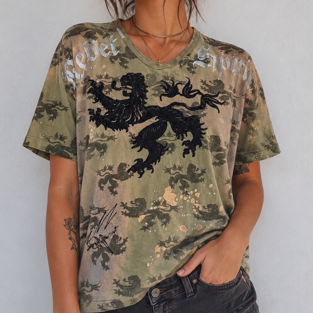 Rebel Spirit Mens Lion Graphic Tee Olive Green V-Neck Y2K‎ Streetwear Large pb2